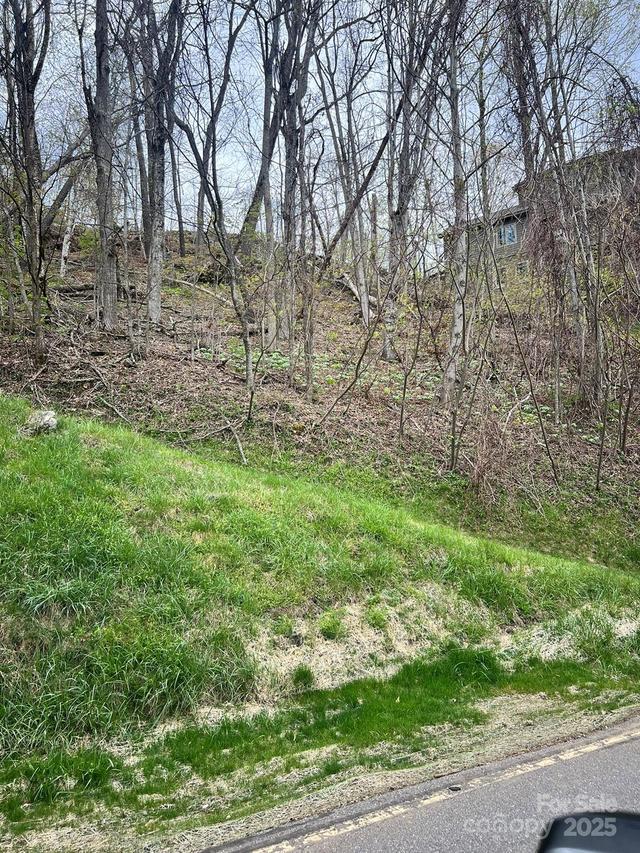000 Mountain Aire Dr., Burnsville, NC 28714