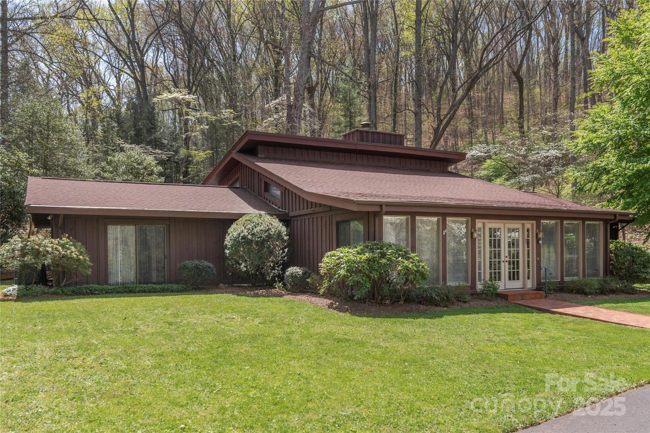 22 Waynewood Dr., Waynesville, NC 28786