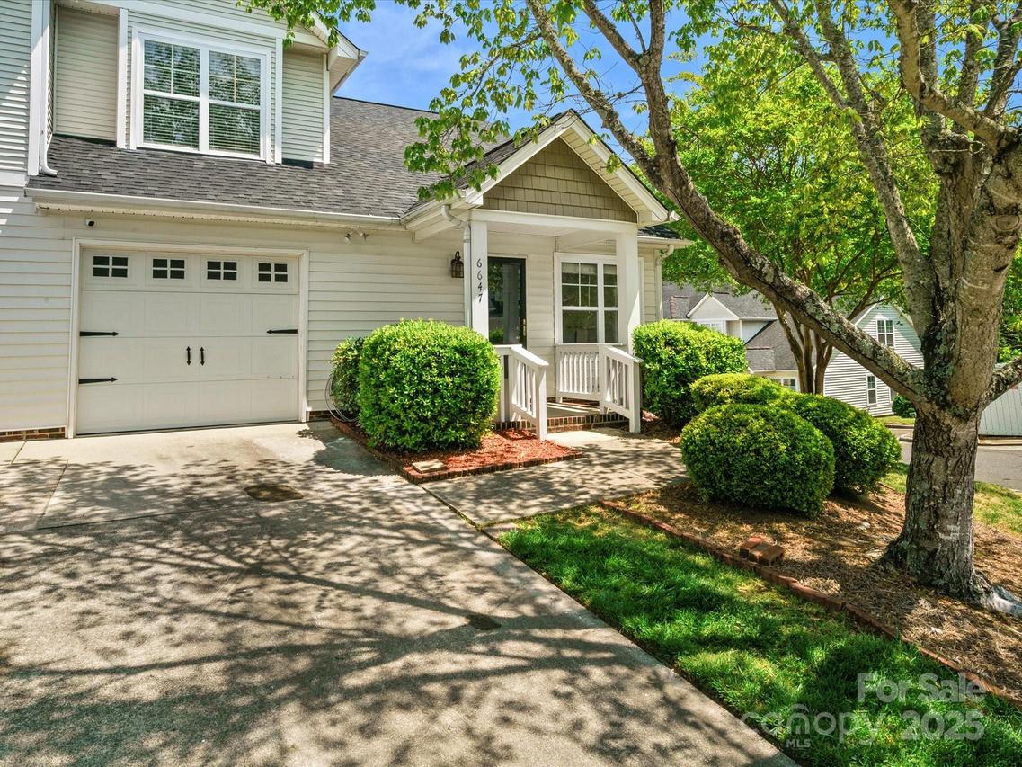 6647 Vlosi Dr., Charlotte, NC 28226