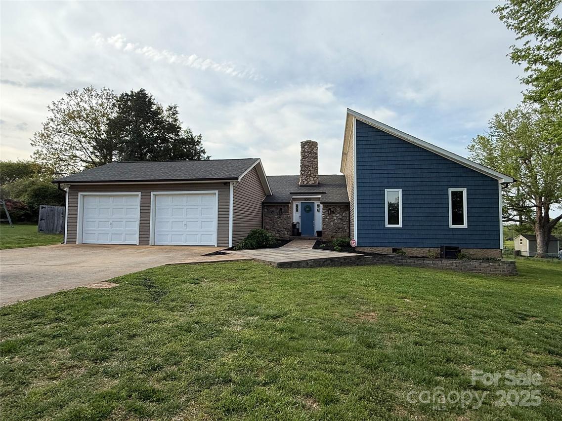 5050 Forest Ridge Dr., Hickory, NC 28602