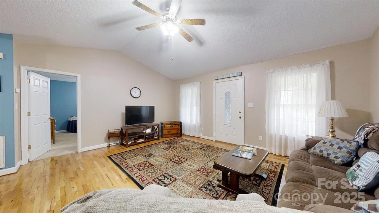 3124 Banks St., Lincolnton, NC 28092
