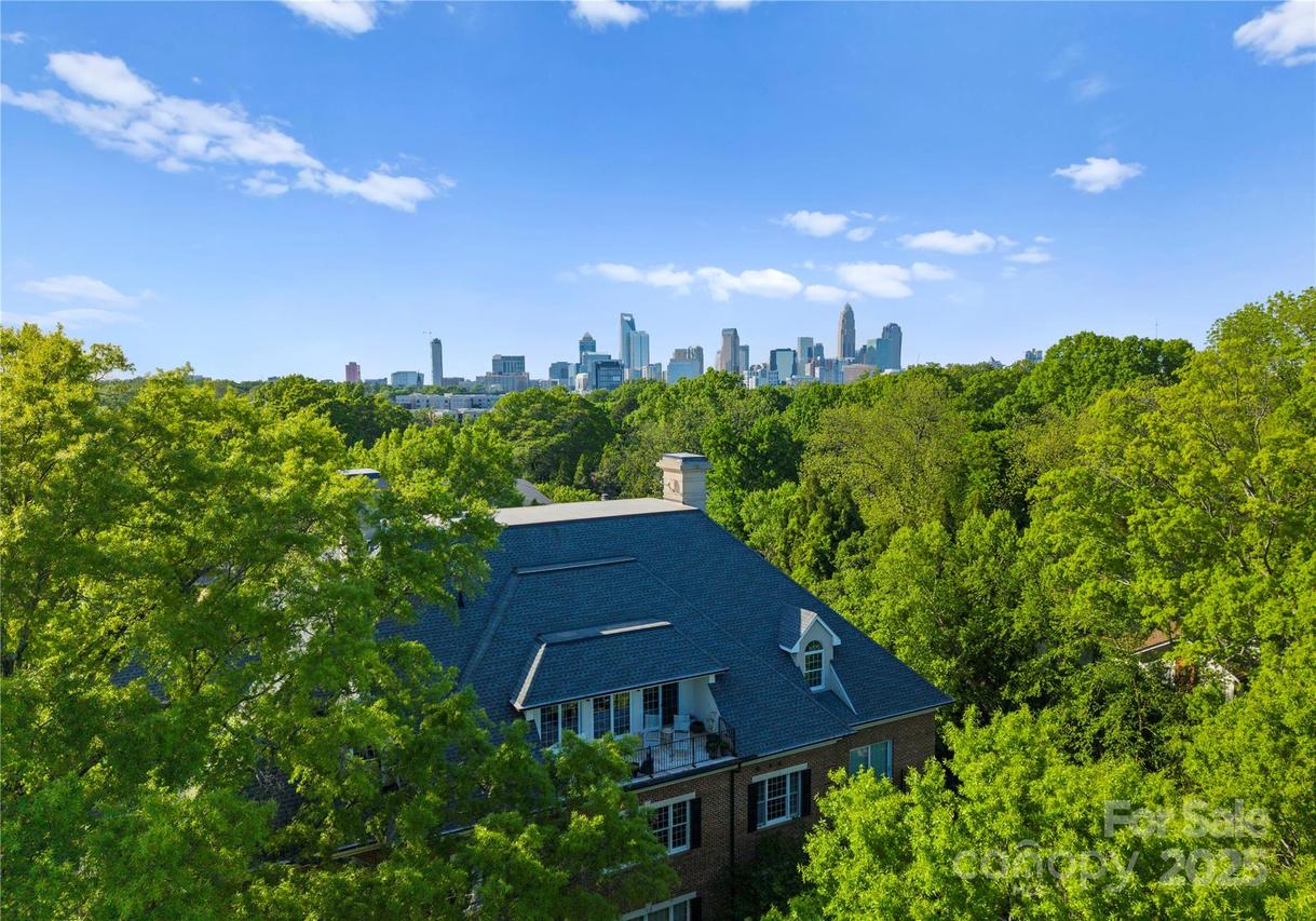 974 Queens Rd., Charlotte, NC 28207
