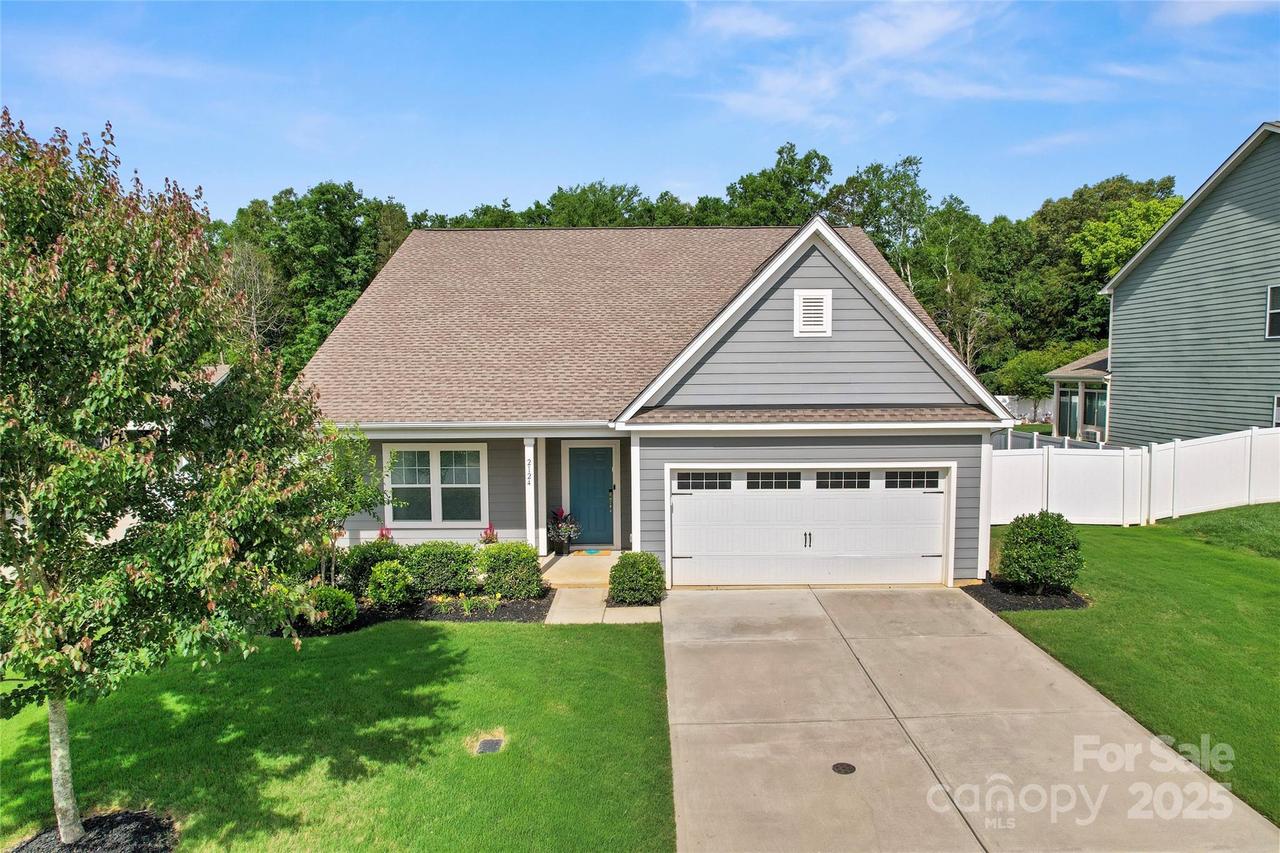 2124 Katie Alice Cir., Waxhaw, NC 28173