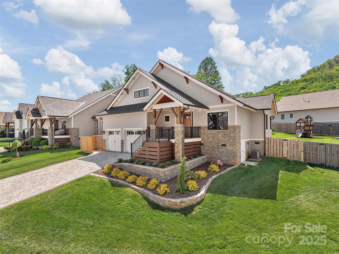 60 Starwood Valley Tr., Arden, NC 28704