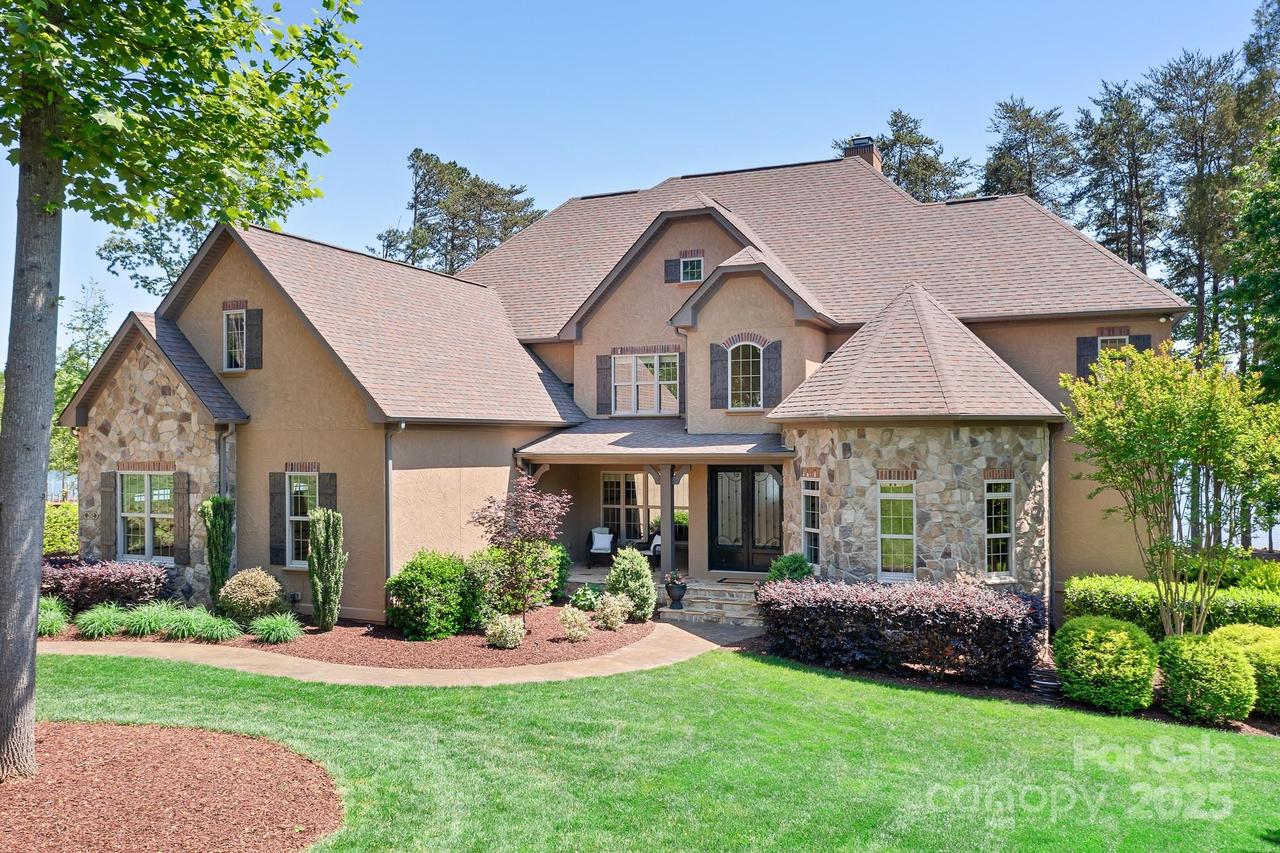 202 Timber Lake Dr., Troutman, NC 28166