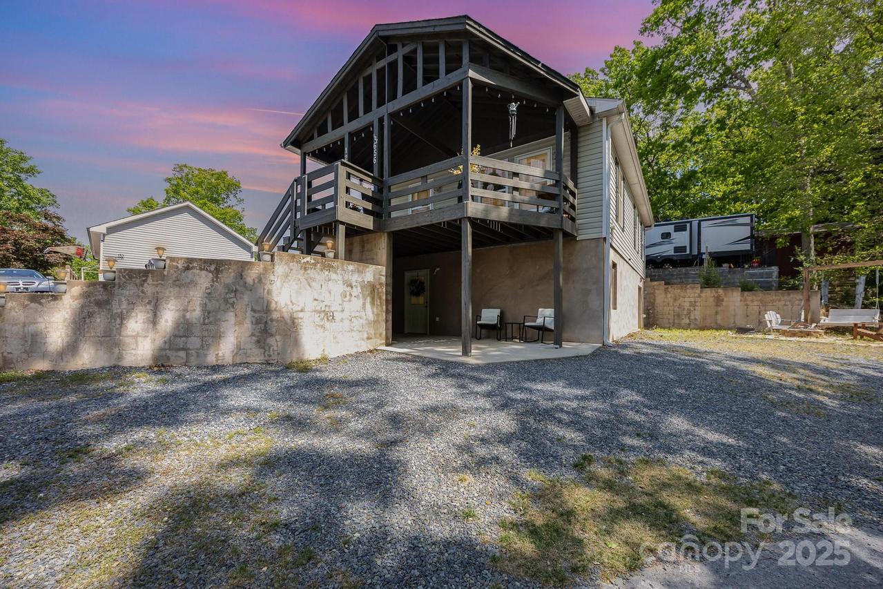 120 N Cardinal Dr., New London, NC 28127