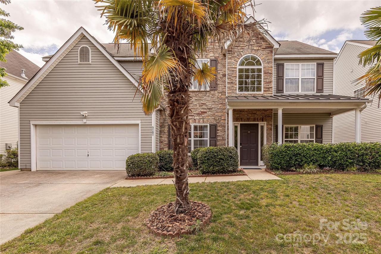 5707 Parkstone Dr., Matthews, NC 28104