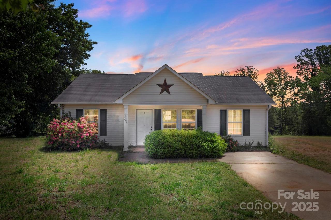 244 Whitesides Rd., Bessemer City, NC 28016