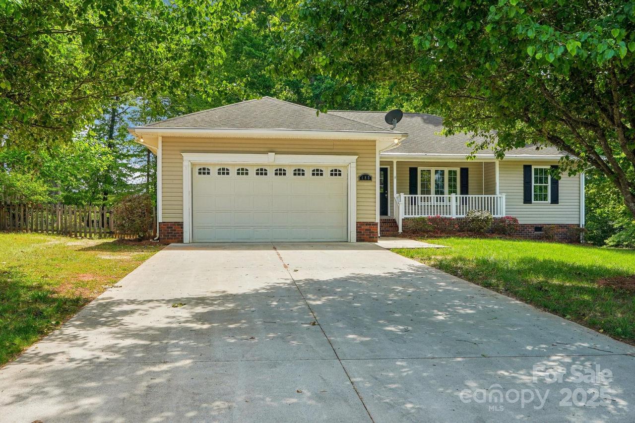 185 Hunters Point Dr., Rockwell, NC 28138