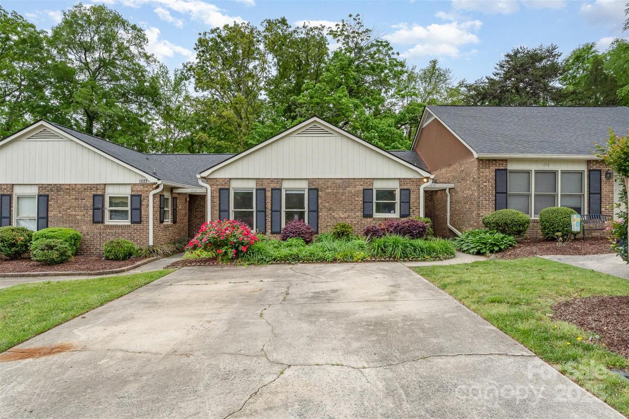 652 Camrose Cir., Concord, NC 28025