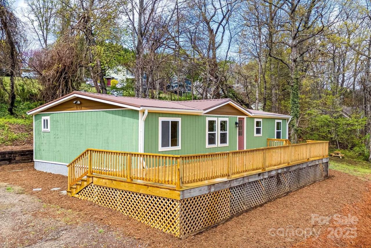556 Riceville Rd., Asheville, NC 28805