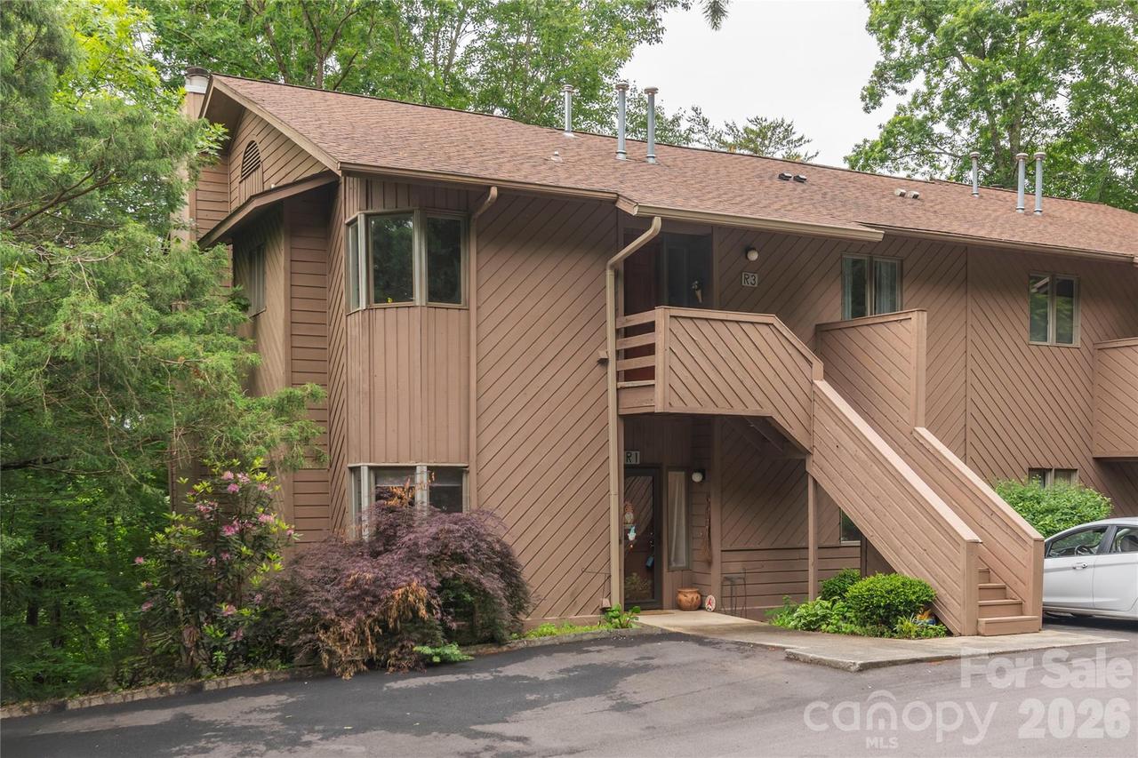 305 Piney Mountain Dr. #R1, Asheville, NC 28805
