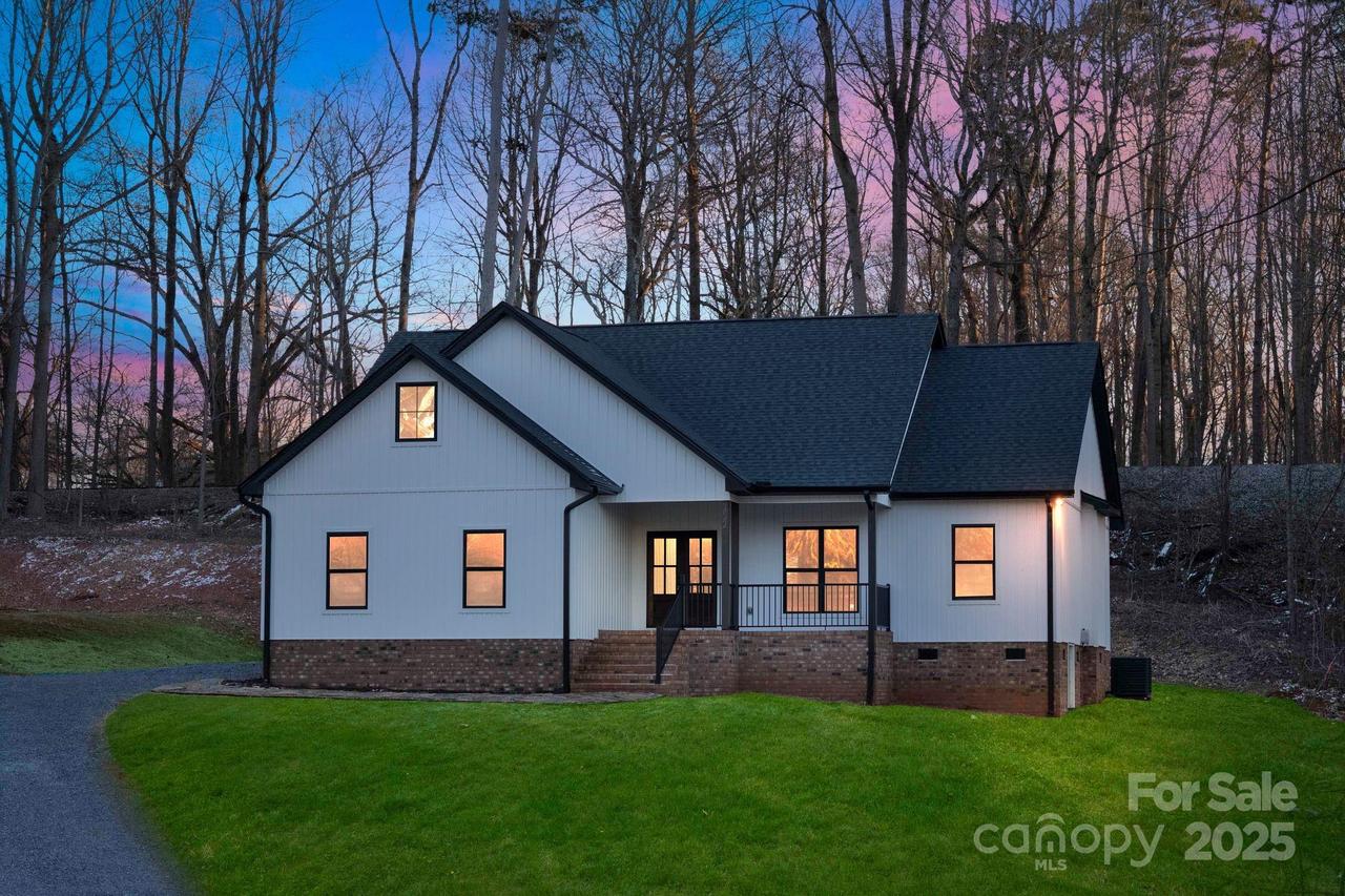 252 Big Lick Rd., Stanfield, NC 28163