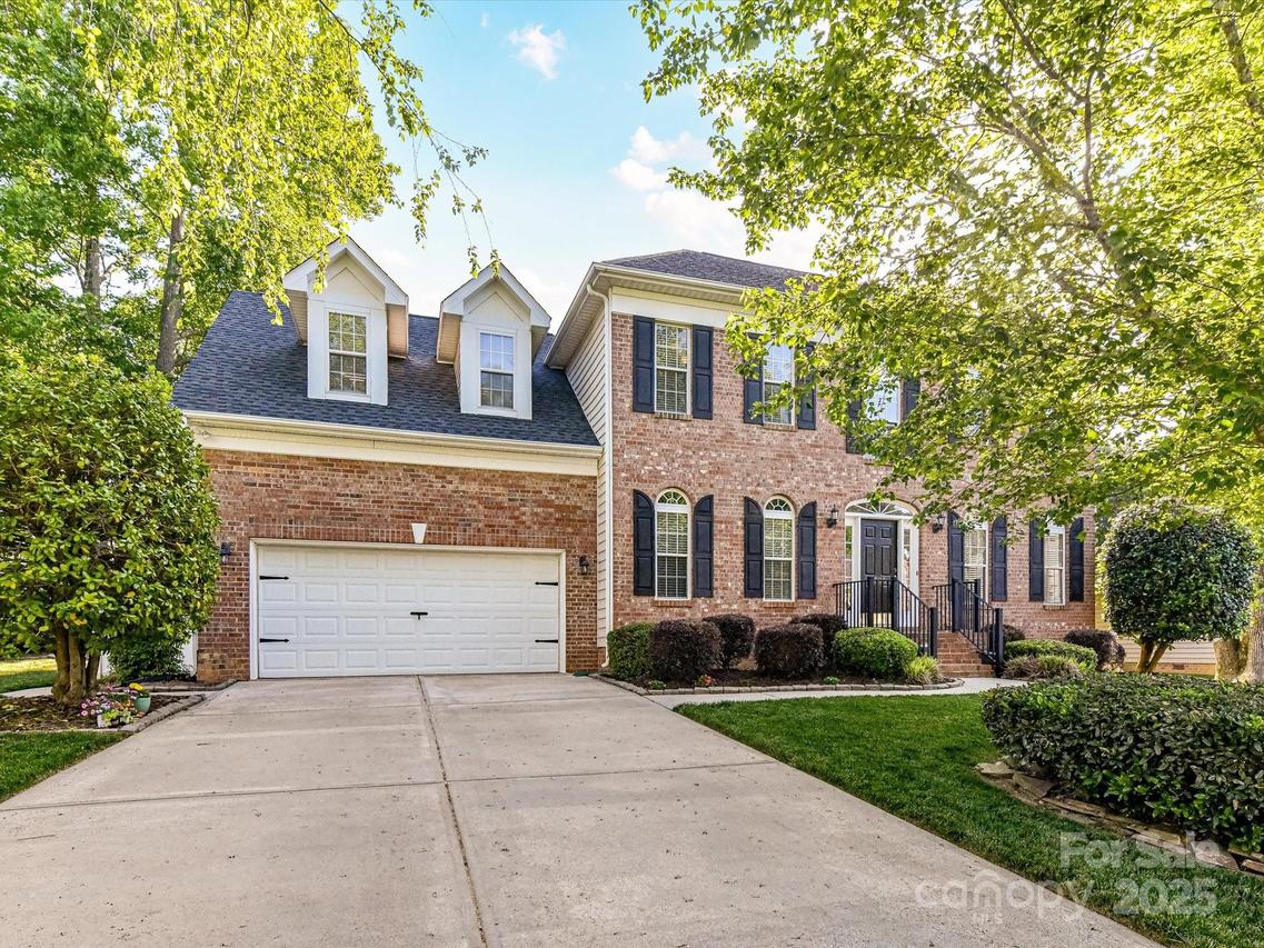 6005 Abergele Ln., Matthews, NC 28104