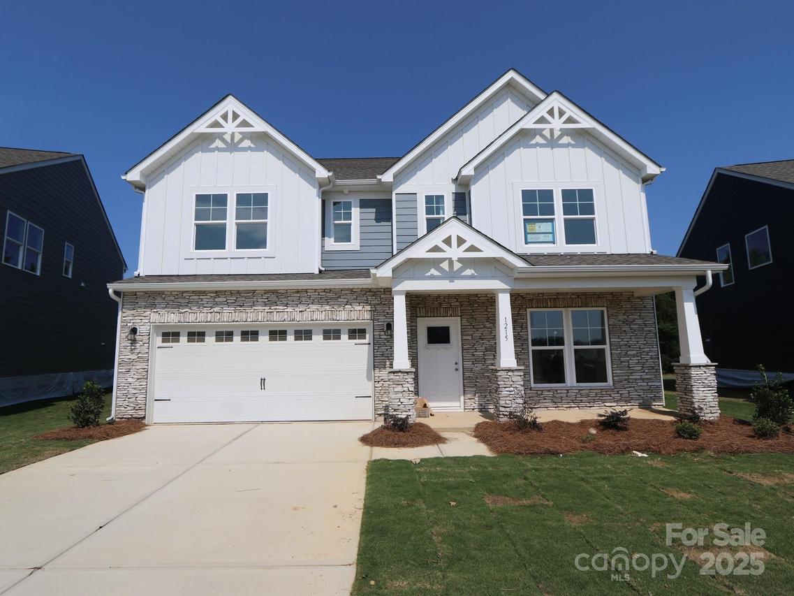 1215 Fremont Dr., Wingate, NC 28174