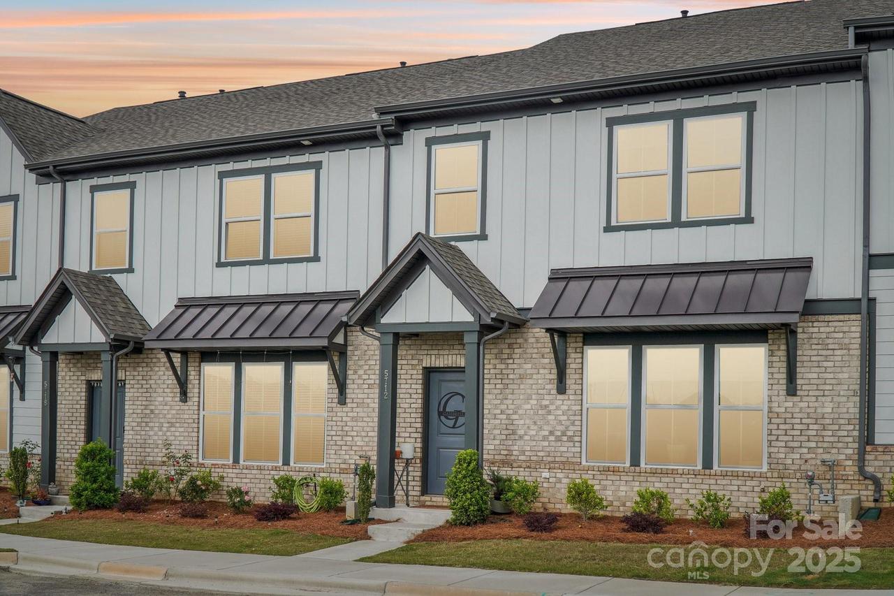 5712 Runnel Way, Charlotte, NC 28215