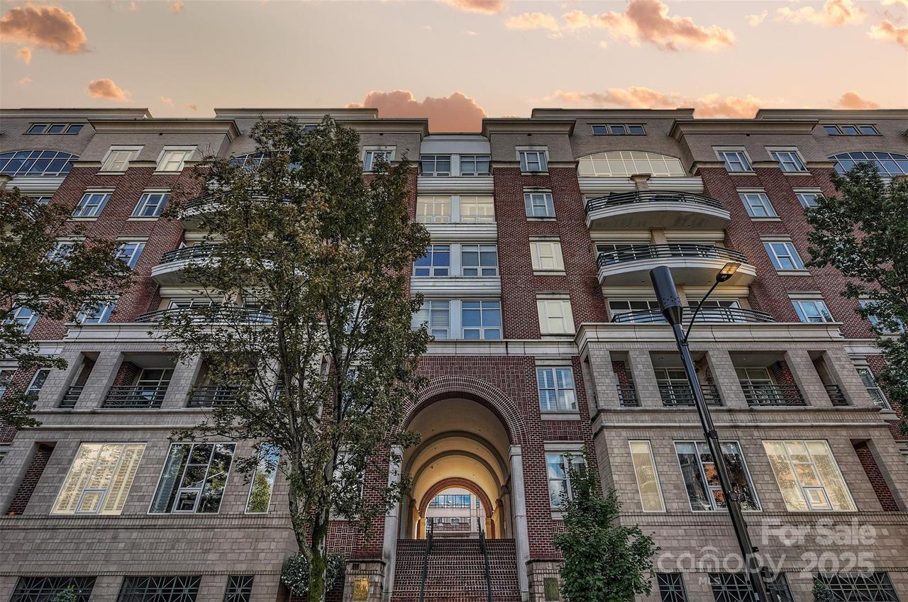 400 N Church St. #413, Charlotte, NC 28202