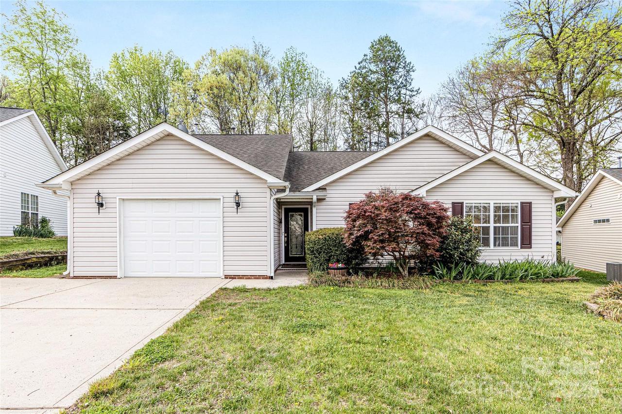 12628 Waterfall Pl., Charlotte, NC 28278