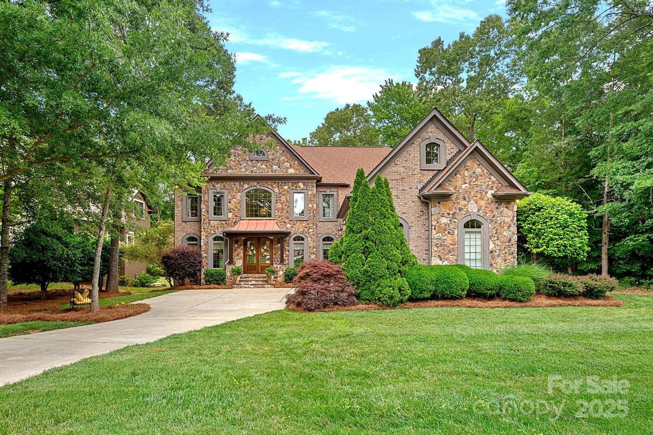 1305 Anniston Pl., Wesley Chapel, NC 28079