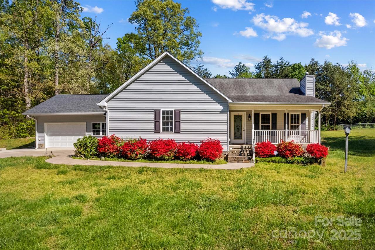 146 Pinkney Ln., Statesville, NC 28677