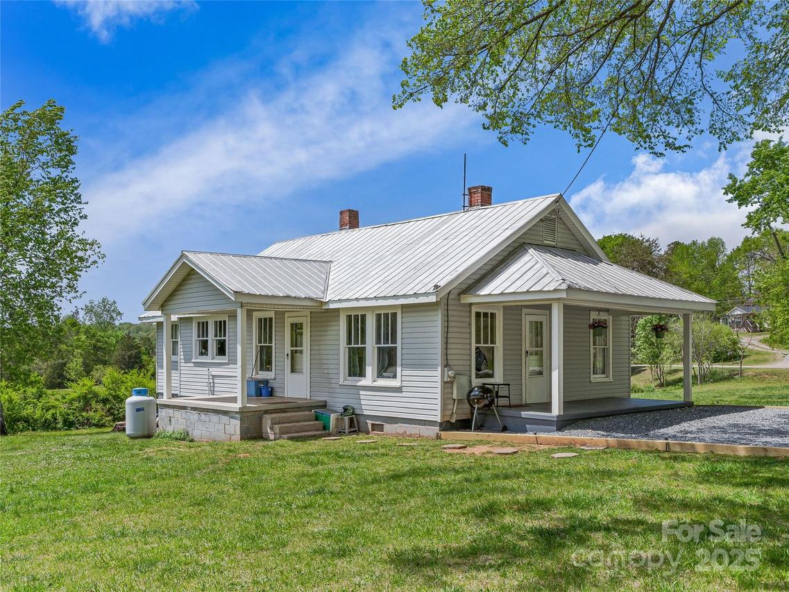 137 Clements Rd., Rutherfordton, NC 28139