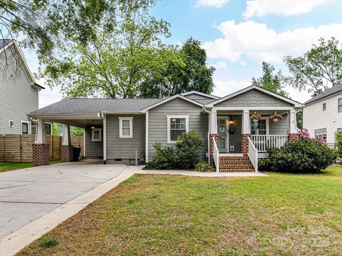 335 Greystone Rd., Charlotte, NC 28209