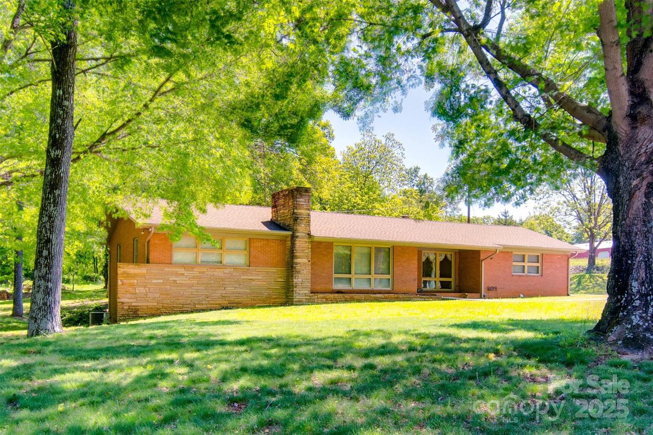 6447 E Nc 27 Hwy., Iron Station, NC 28080