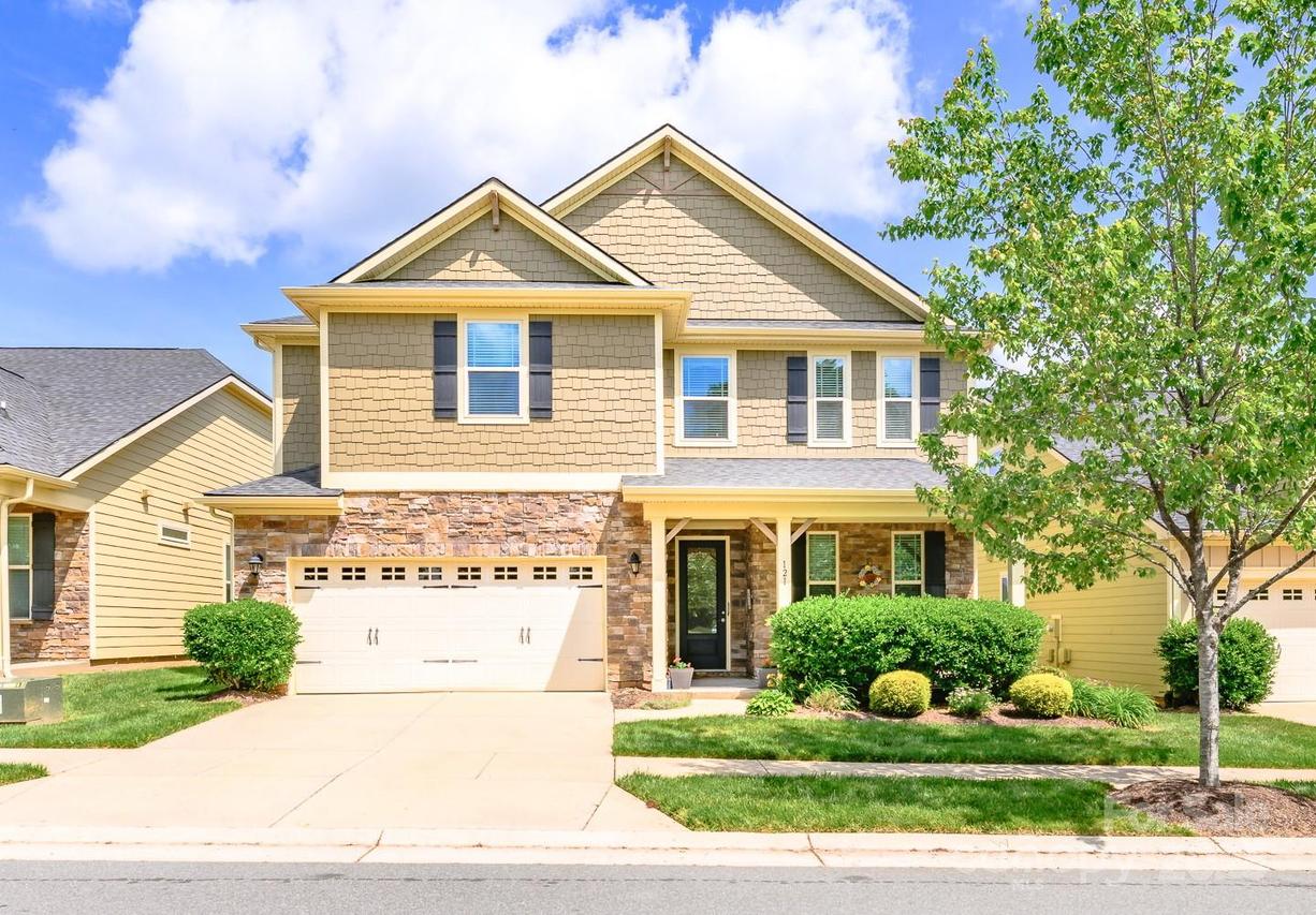 121 Martingale Ave., Mooresville, NC 28115