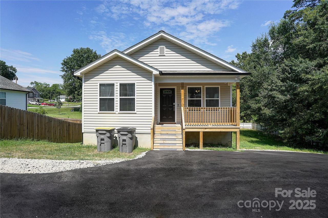 809 Fisher St., Concord, NC 28027