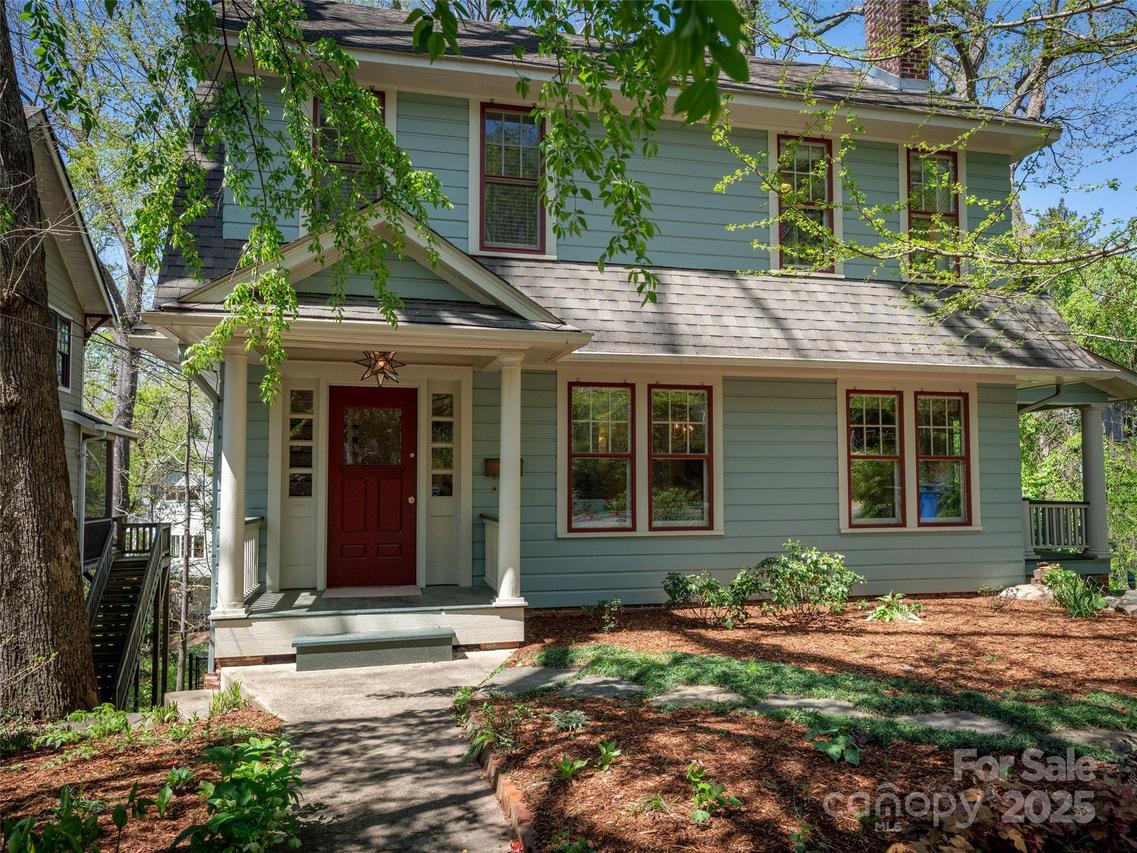 27 Westover Dr., Asheville, NC 28801