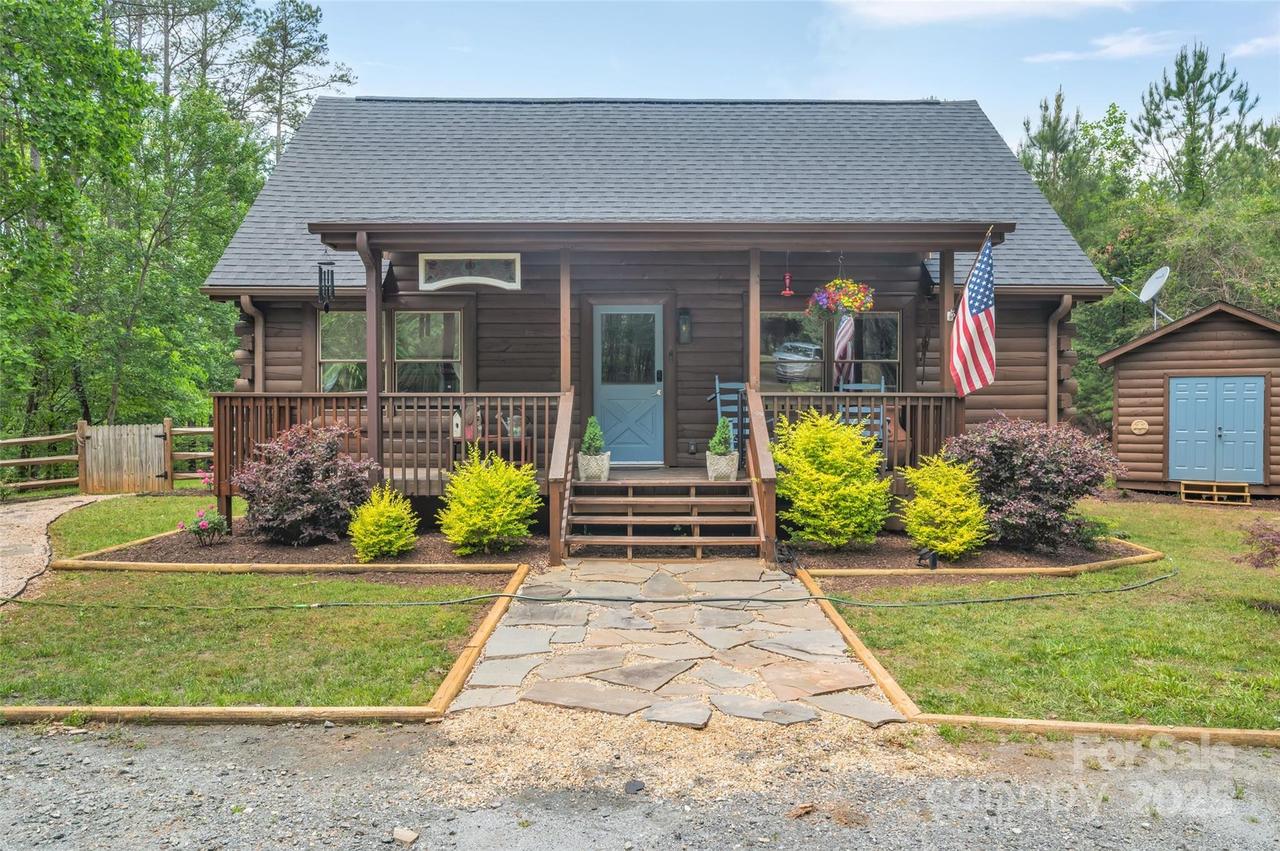 381 N Dakota Dr., Rutherfordton, NC 28139