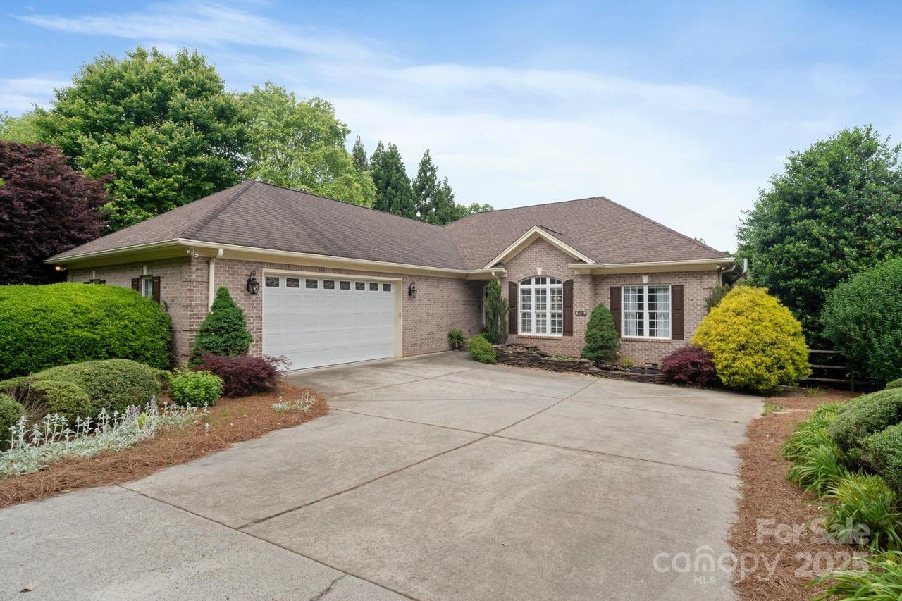 7471 Barfield Ln., Denver, NC 28037