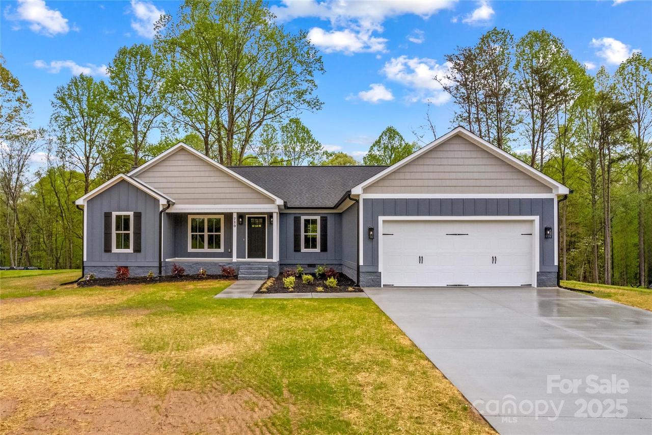 750 Whites Farm Rd., Statesville, NC 28625