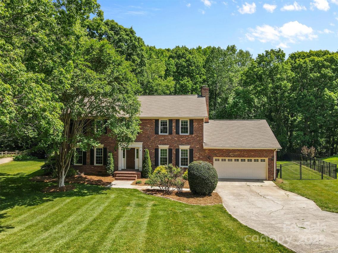 16565 Kimbolten Dr., Huntersville, NC 28078