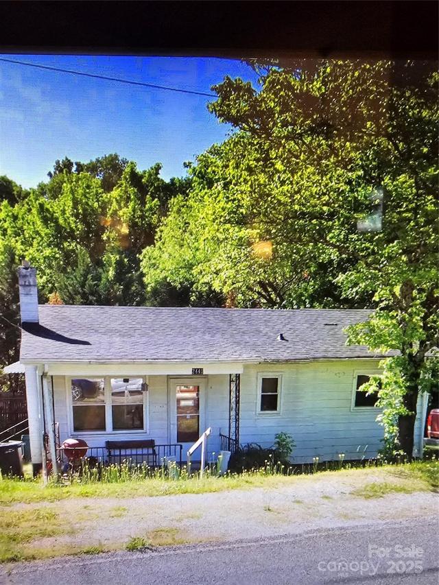 2441 S Center St., Hickory, NC 28602