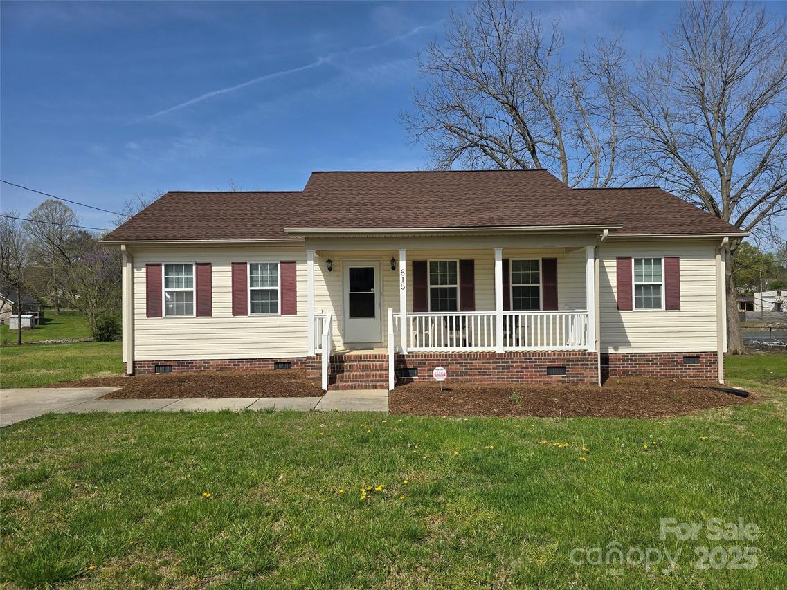 615 Tremont St., Troy, NC 27371