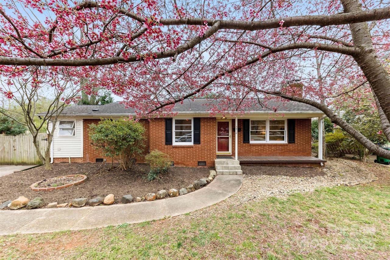 3918 Woodgreen Ter., Charlotte, NC 28205