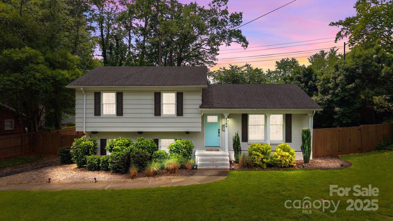 2100 Shadyview Dr., Charlotte, NC 28210