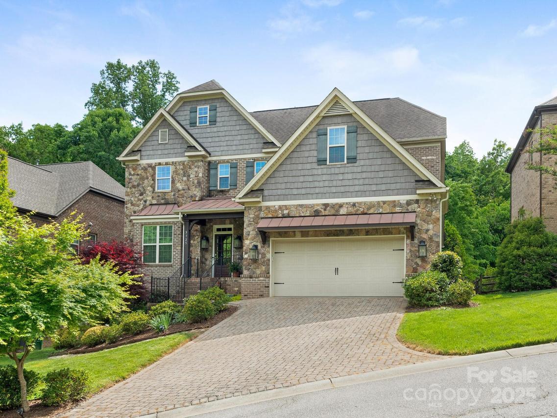 3725 Windbluff Dr., Charlotte, NC 28277