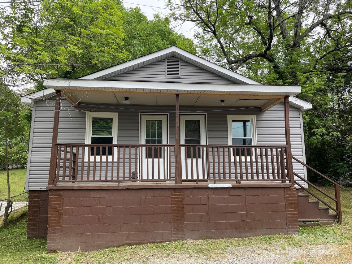 215 Mahan St., Concord, NC 28025