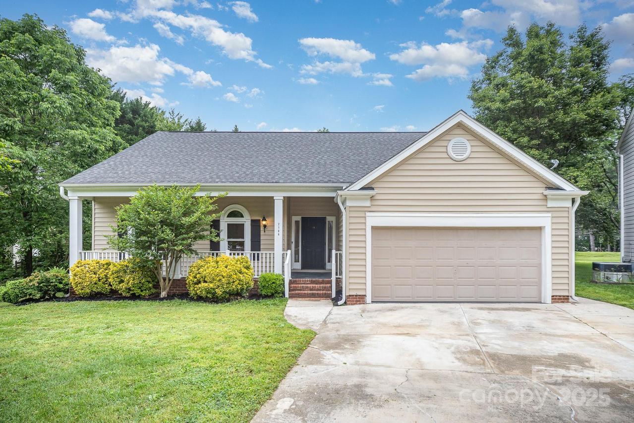 7106 Kinsmore Ln., Charlotte, NC 28269