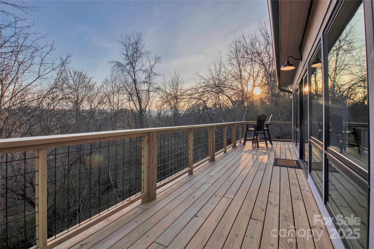 32 Sams Rd., Marshall, NC 28753