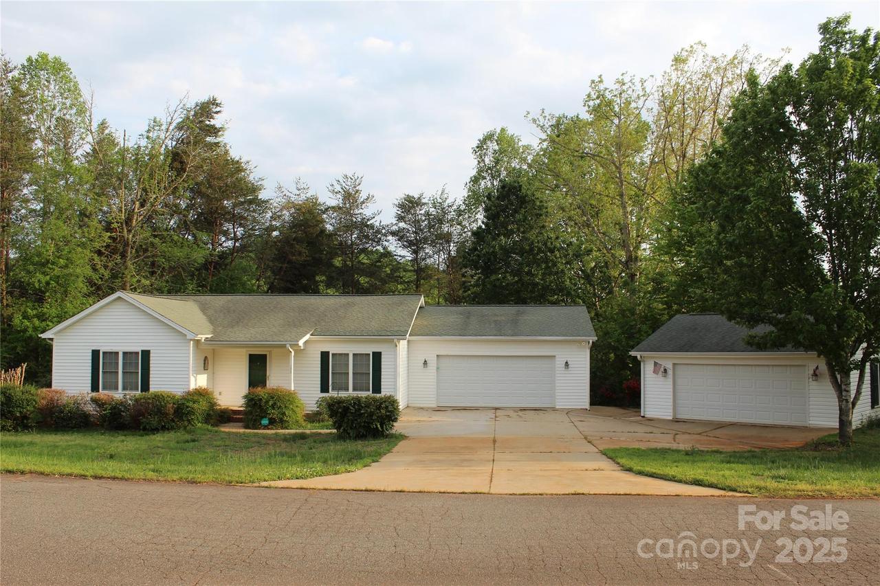 108 Carolina Paradise Rd., Rutherfordton, NC 28139