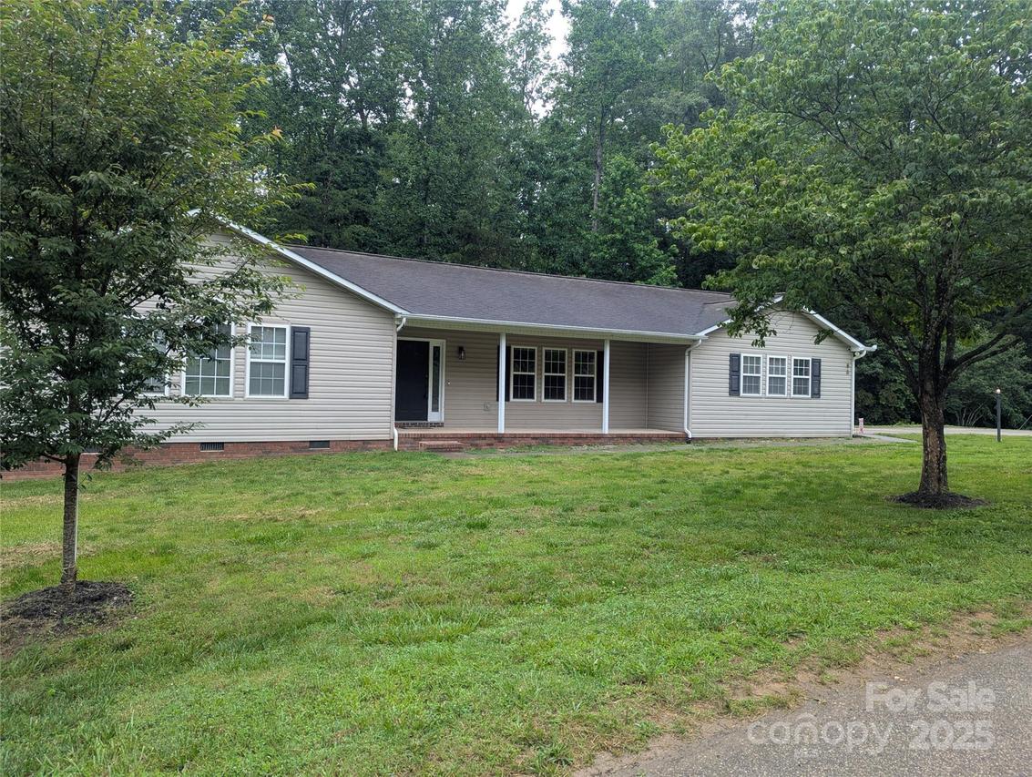 86 Springdale Dr., Marion, NC 28752