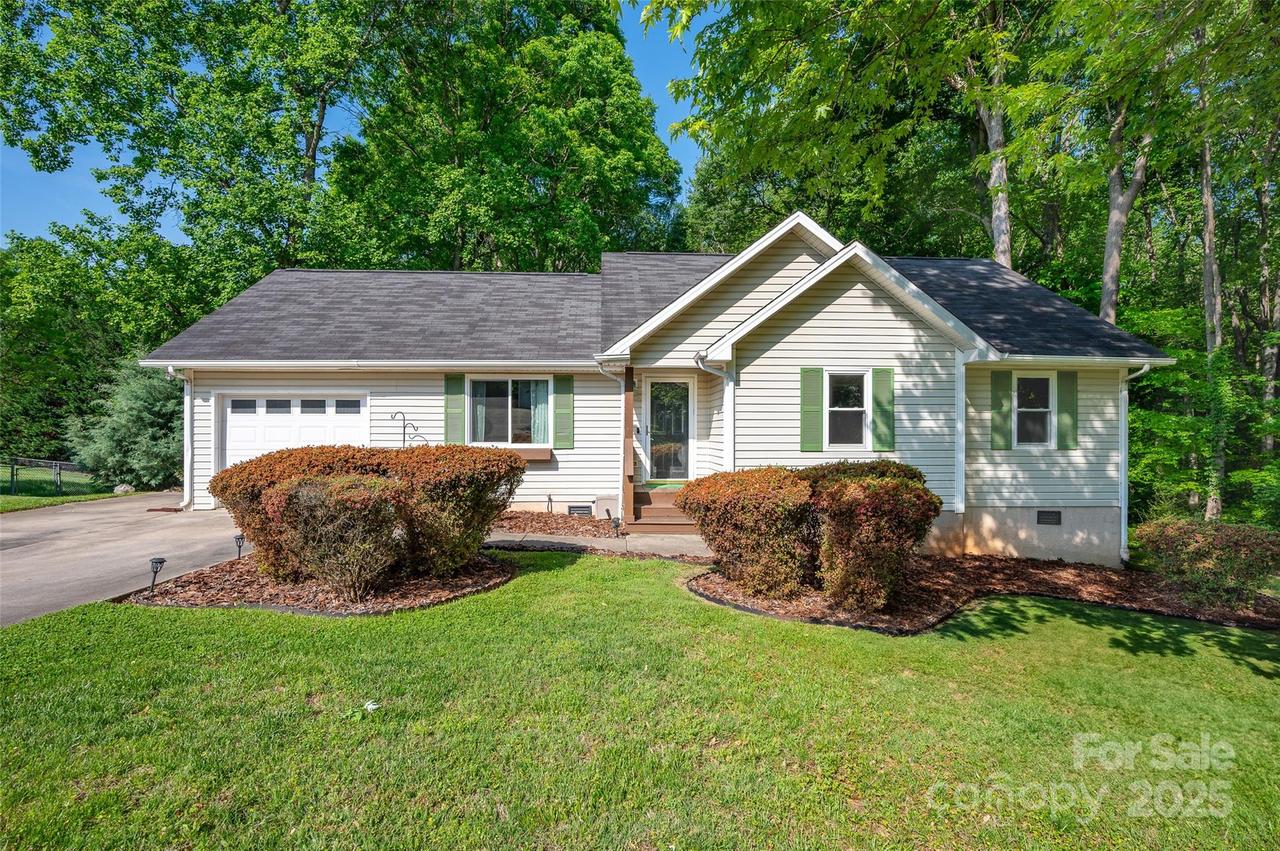 177 Candlestick Dr., Statesville, NC 28625