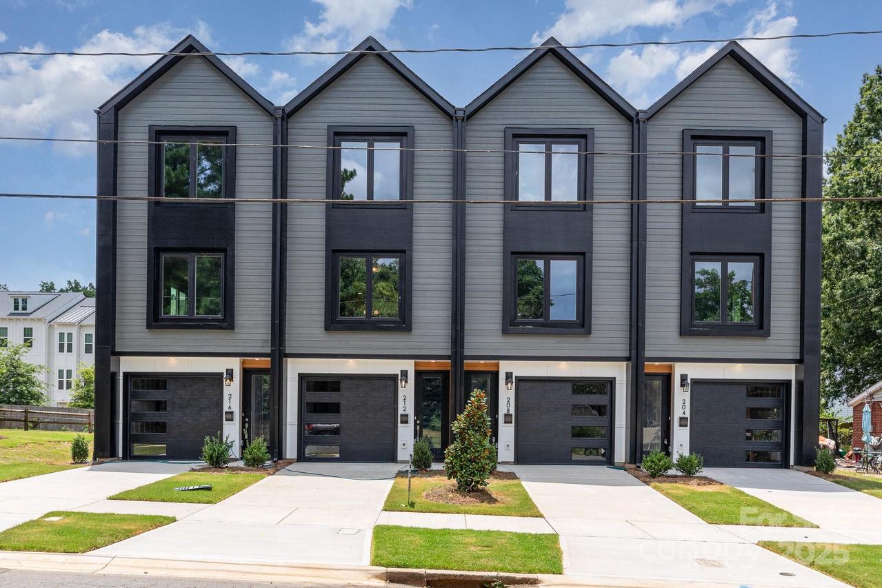 208 Mattoon St., Charlotte, NC 28216