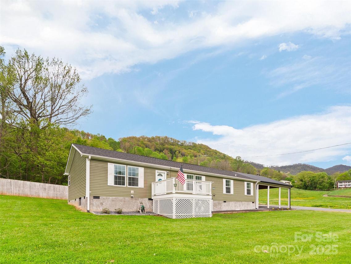 51 Blazing Tr., Waynesville, NC 28786
