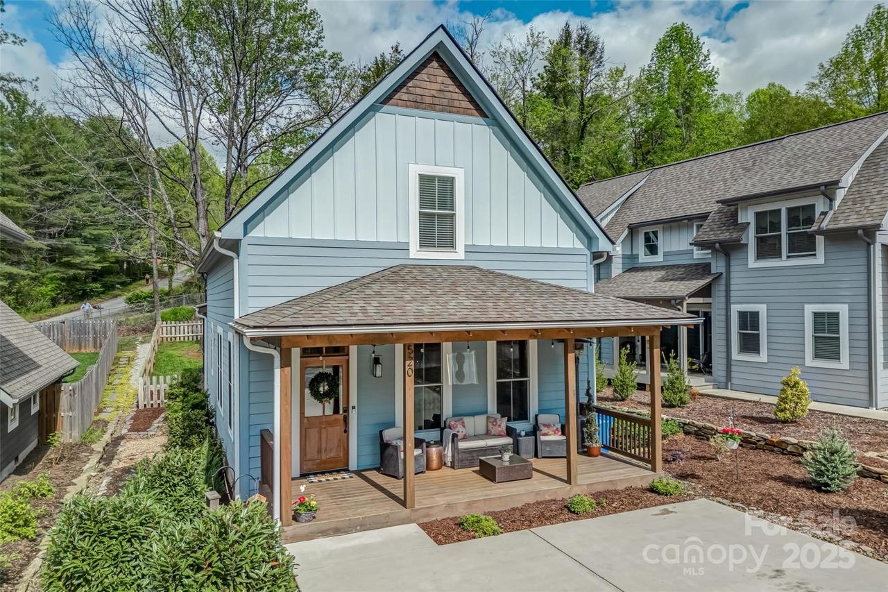 520 Fisher Rd., Brevard, NC 28712