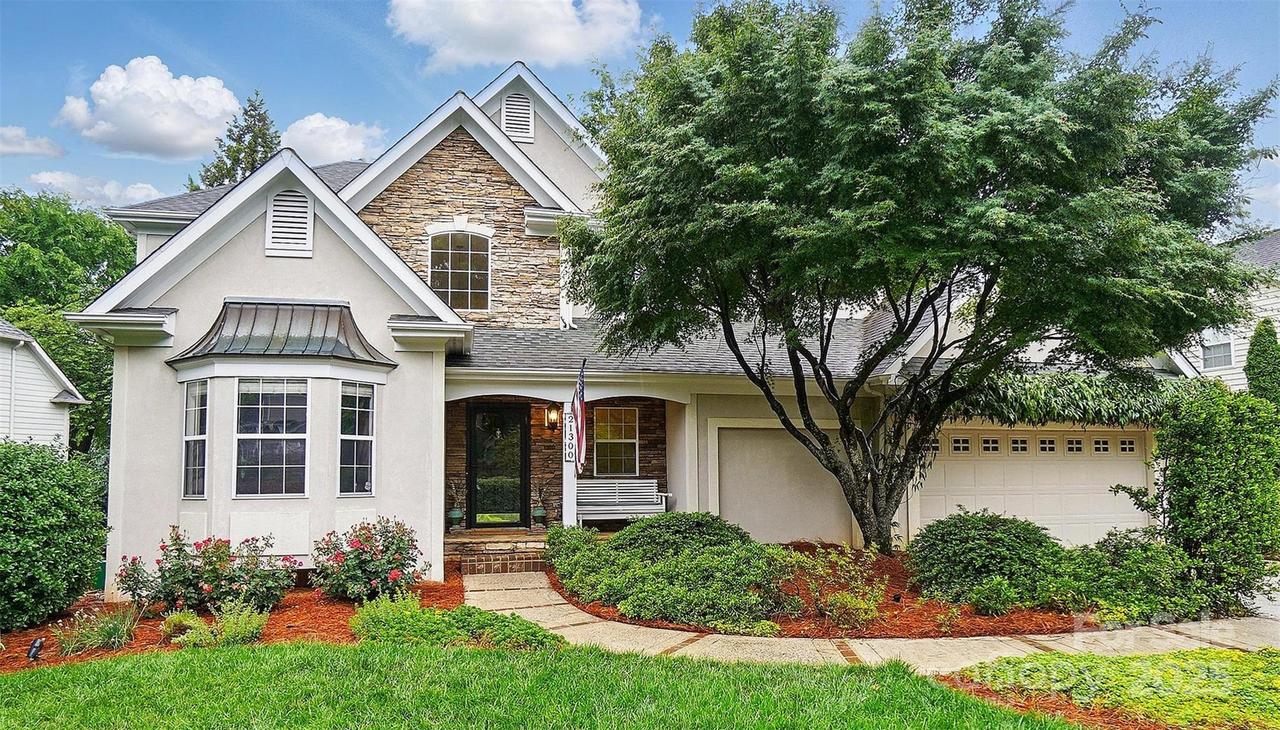 21300 Crown Lake Dr., Cornelius, NC 28031