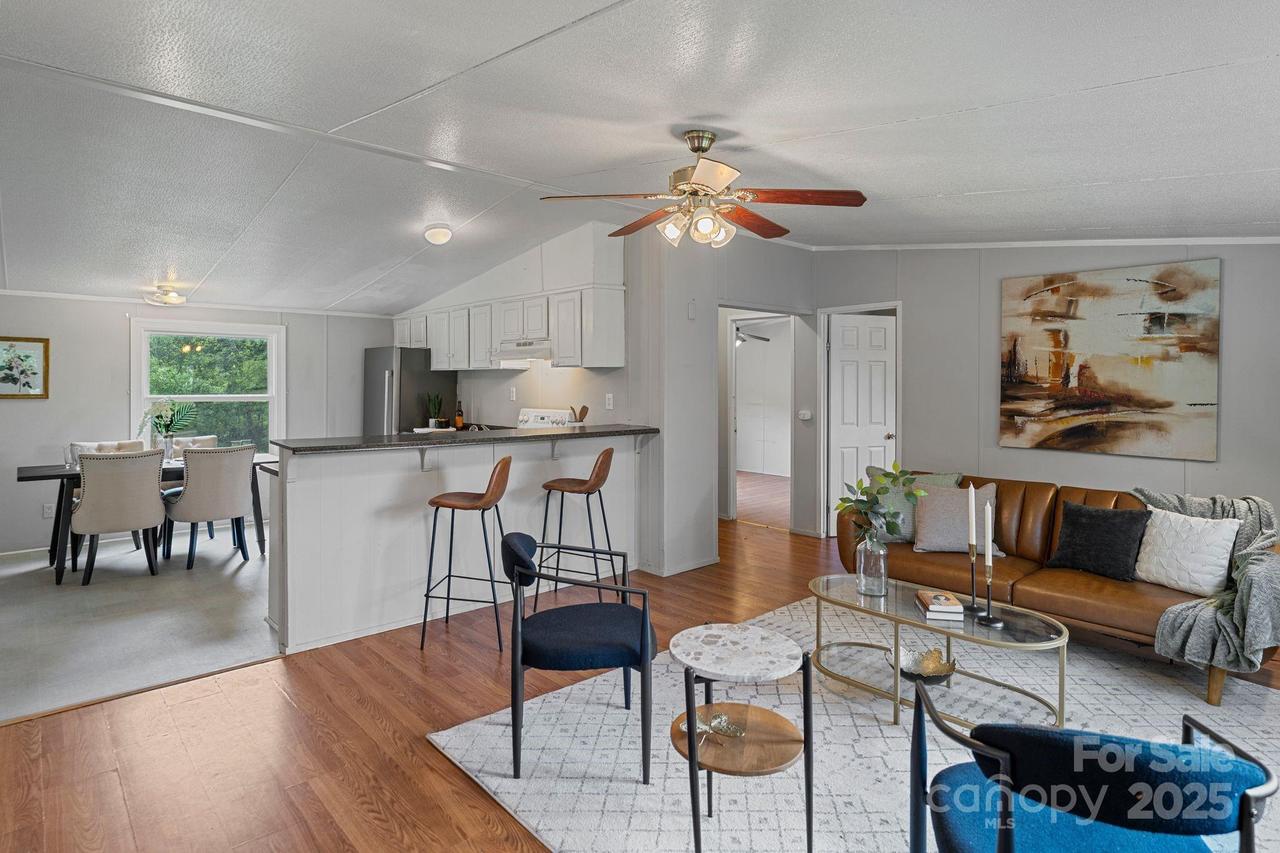 304 New Hope Rd., Lawndale, NC 28090